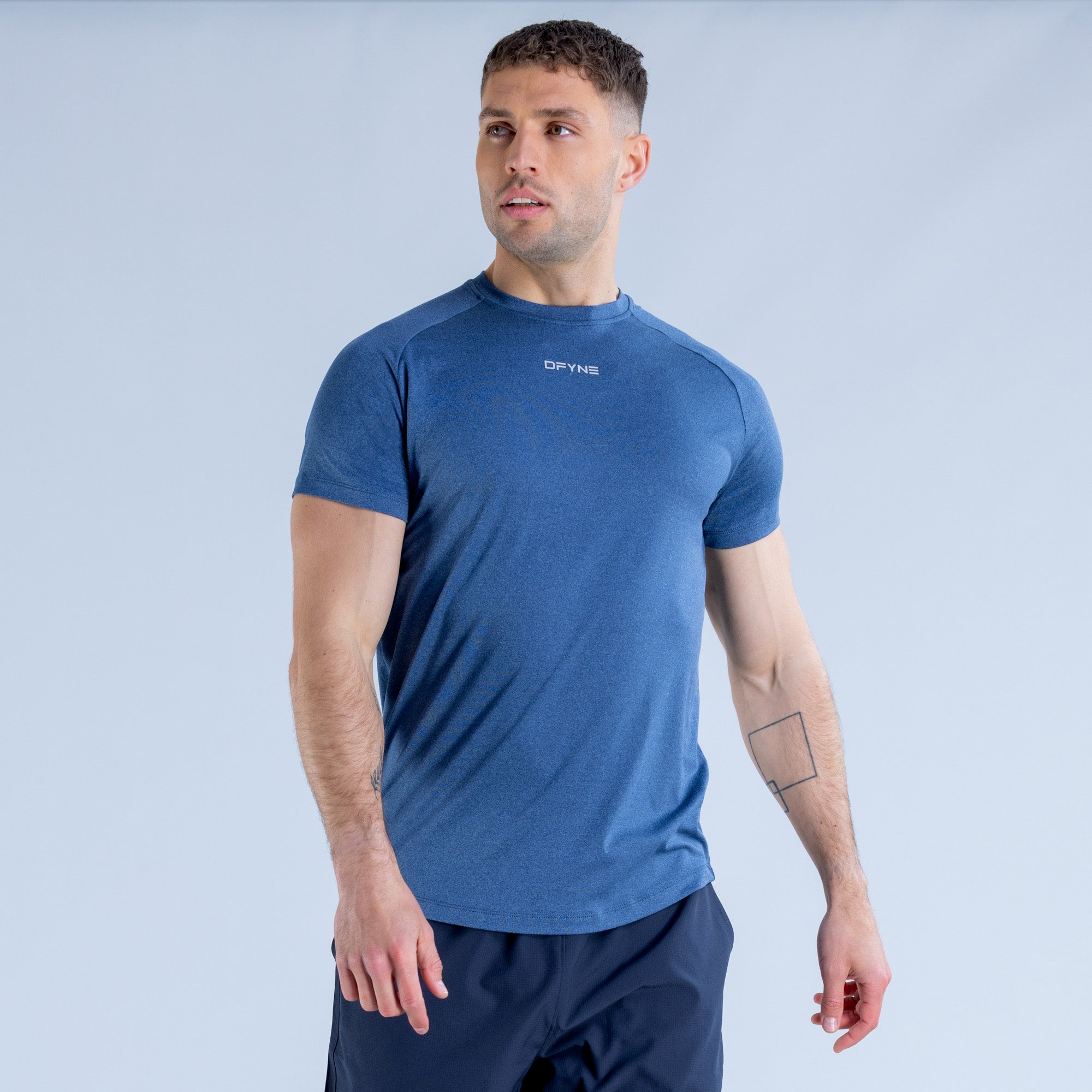 Camiseta DFYNE Stealth Training Hombre Azules | 873196BTU