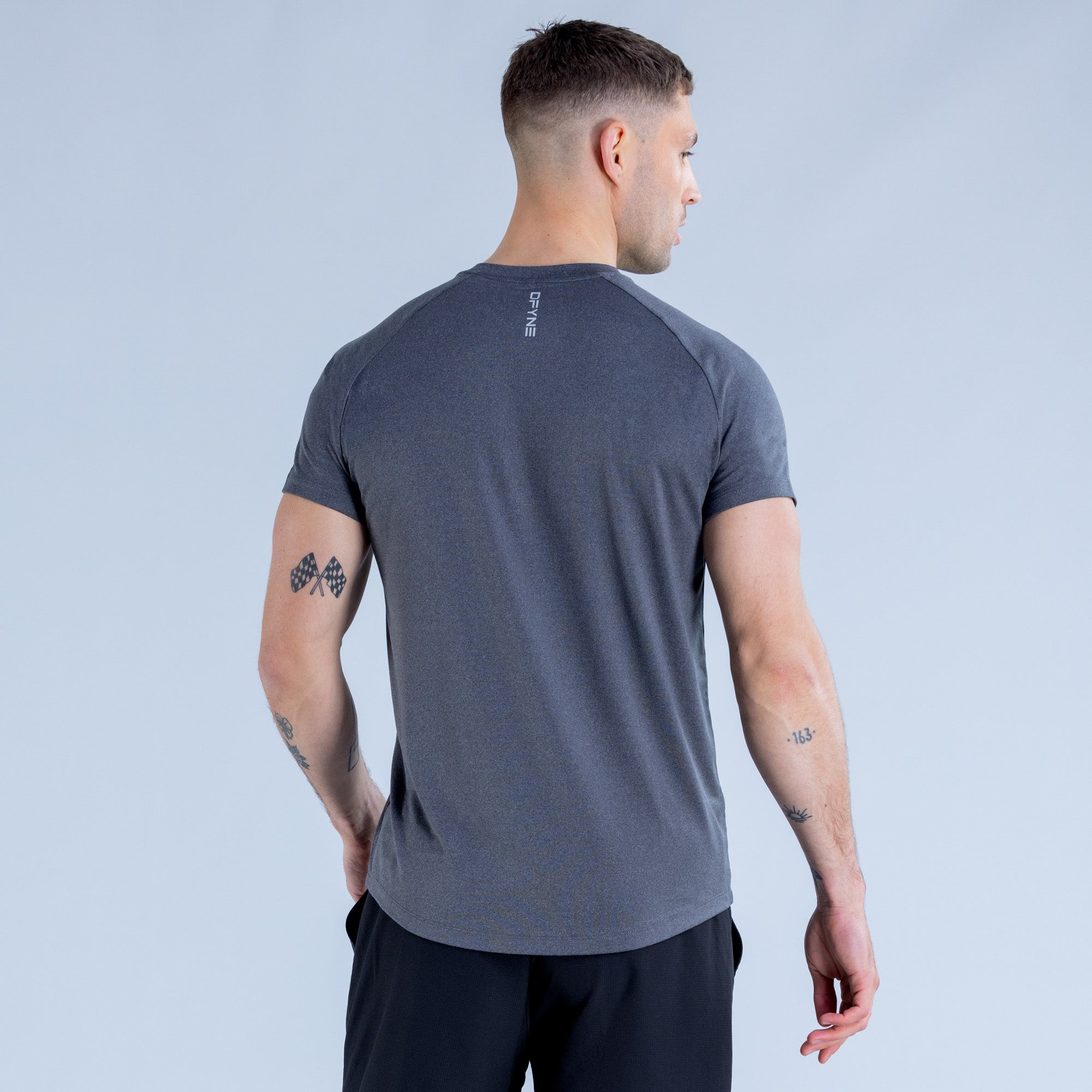 Camiseta DFYNE Stealth Training Hombre Negras | 649825VYQ